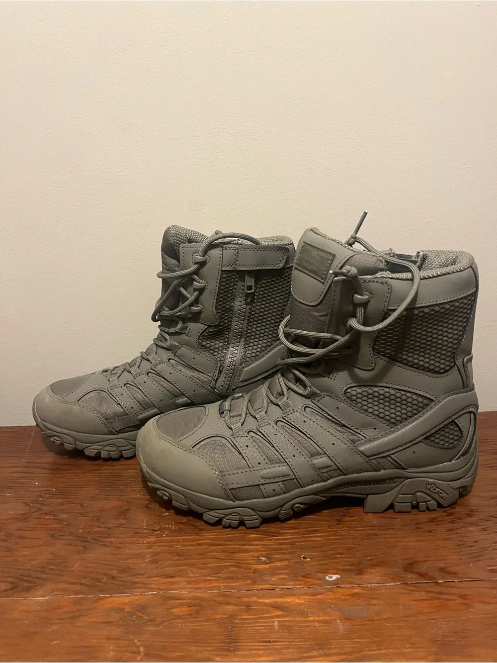 Merrell Men's Tactical Boots in Gray